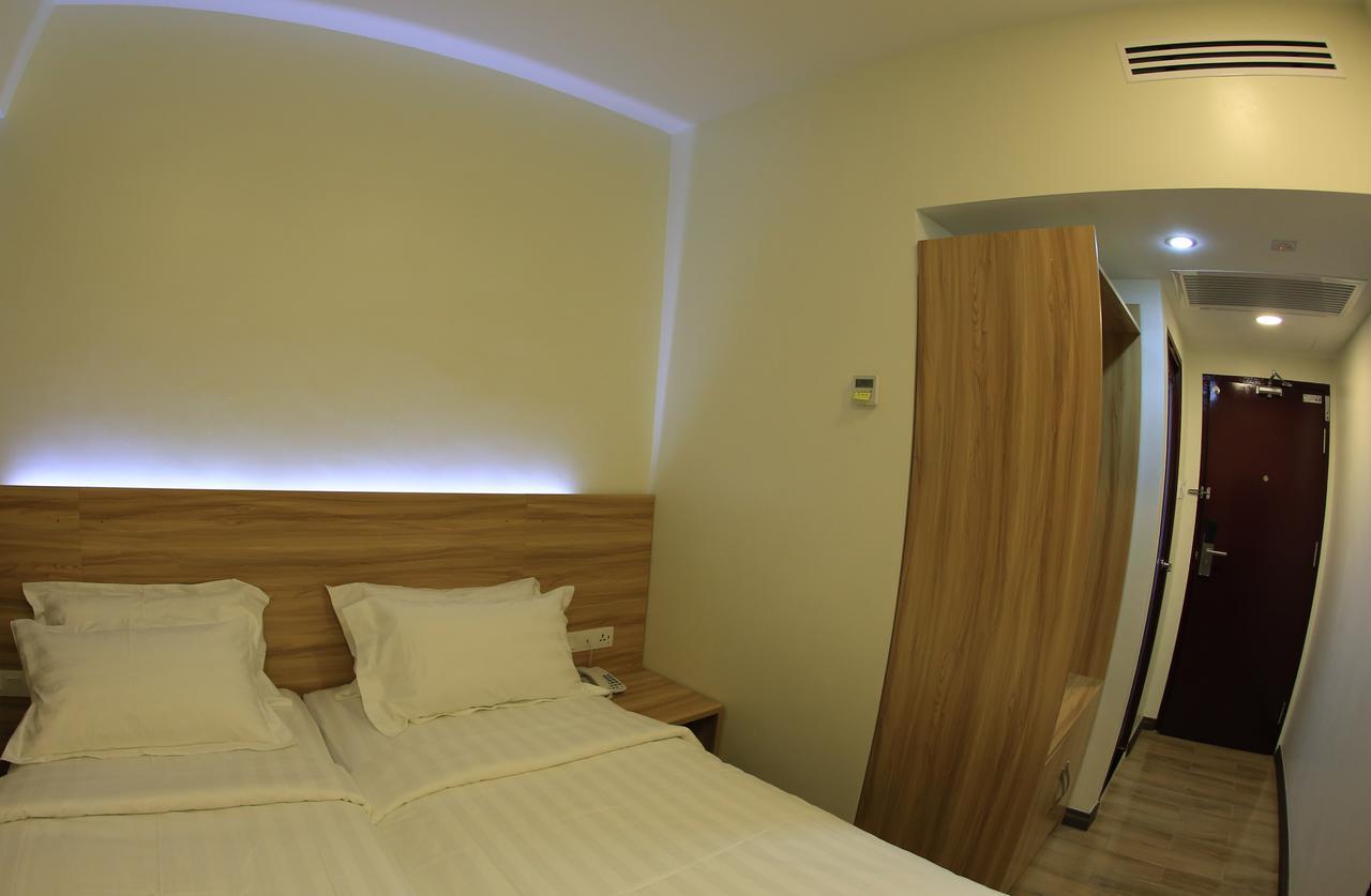 City Garden Hotel 타와우 외부 사진