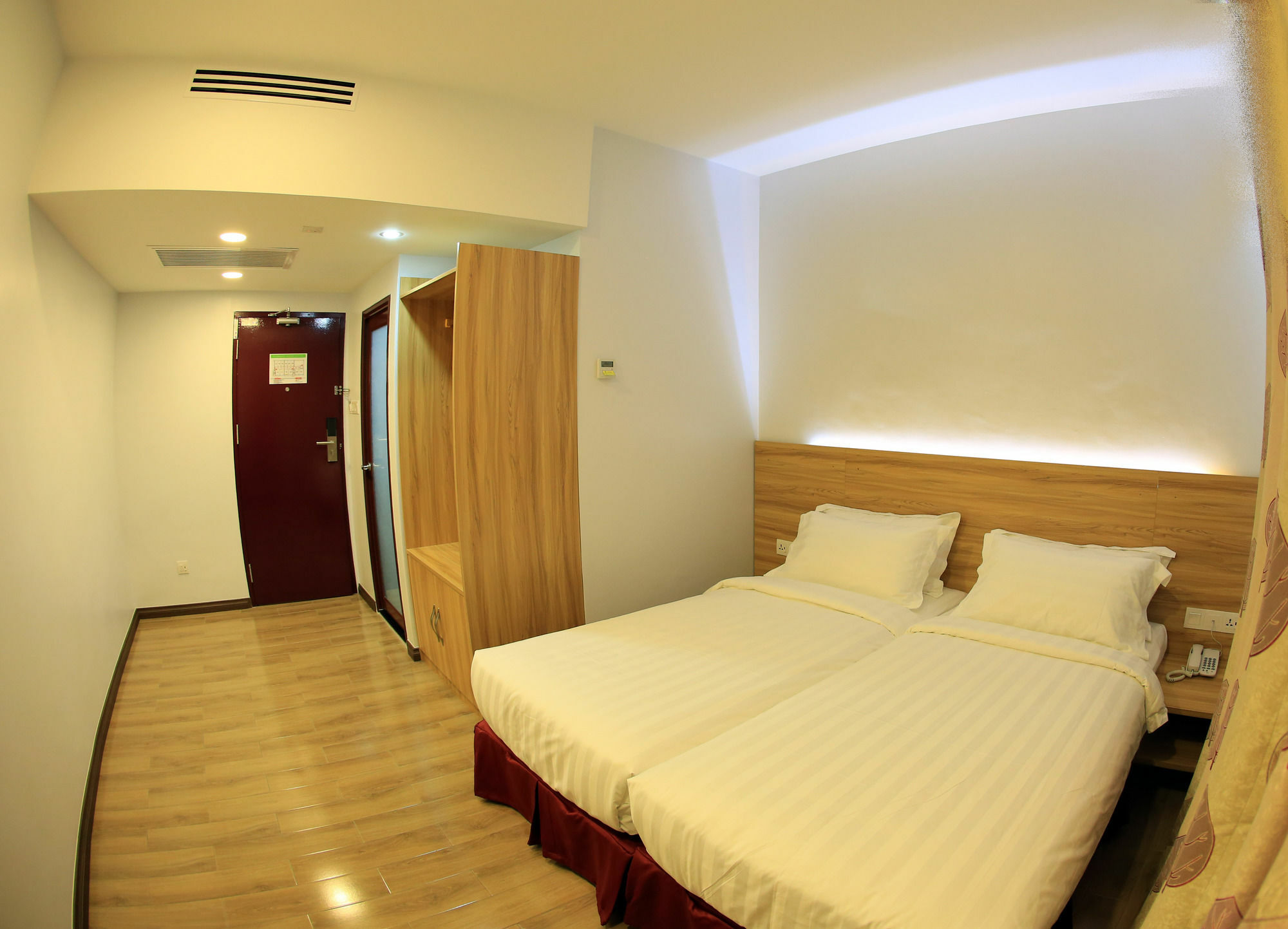 City Garden Hotel 타와우 외부 사진