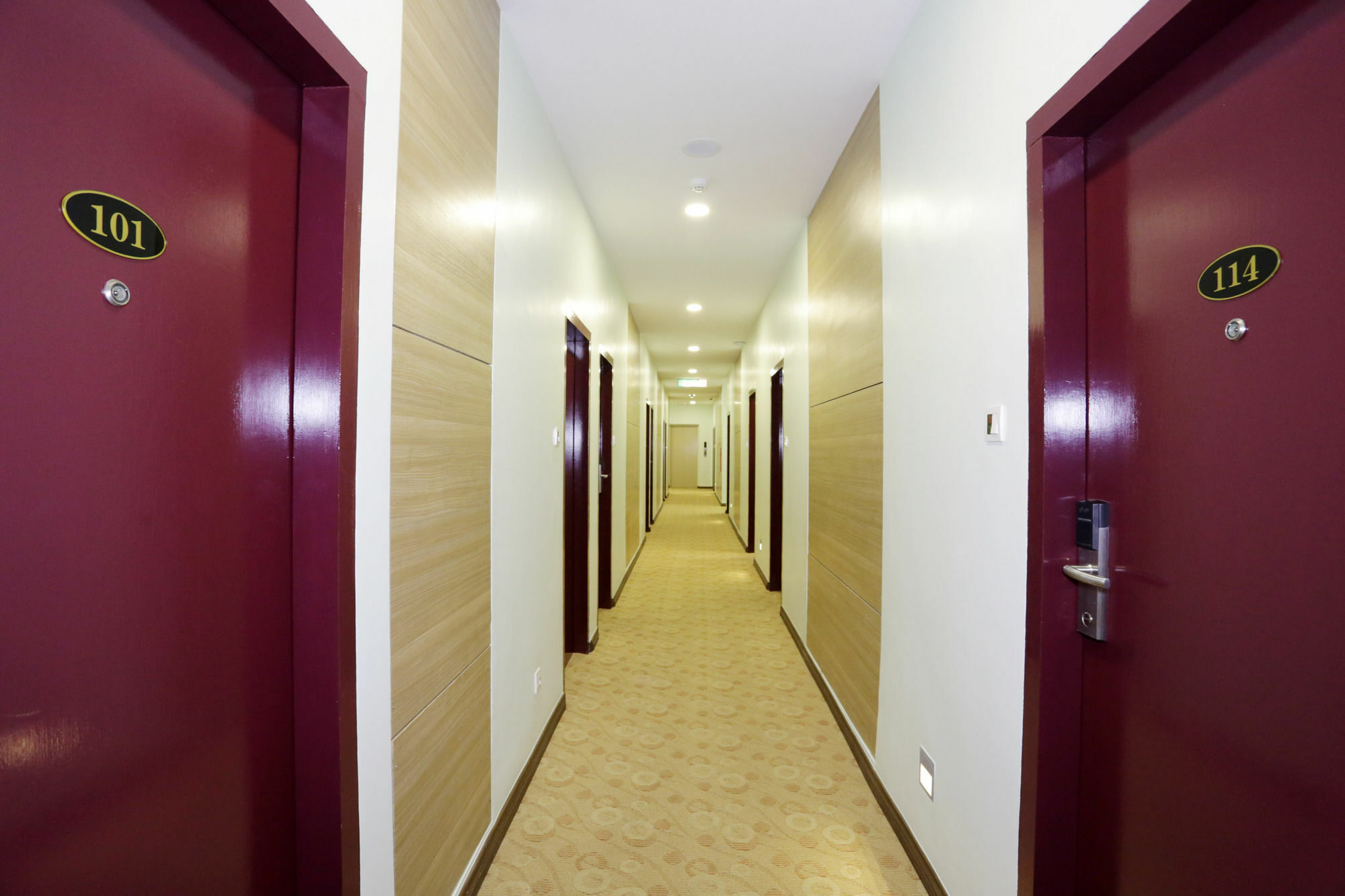 City Garden Hotel 타와우 외부 사진
