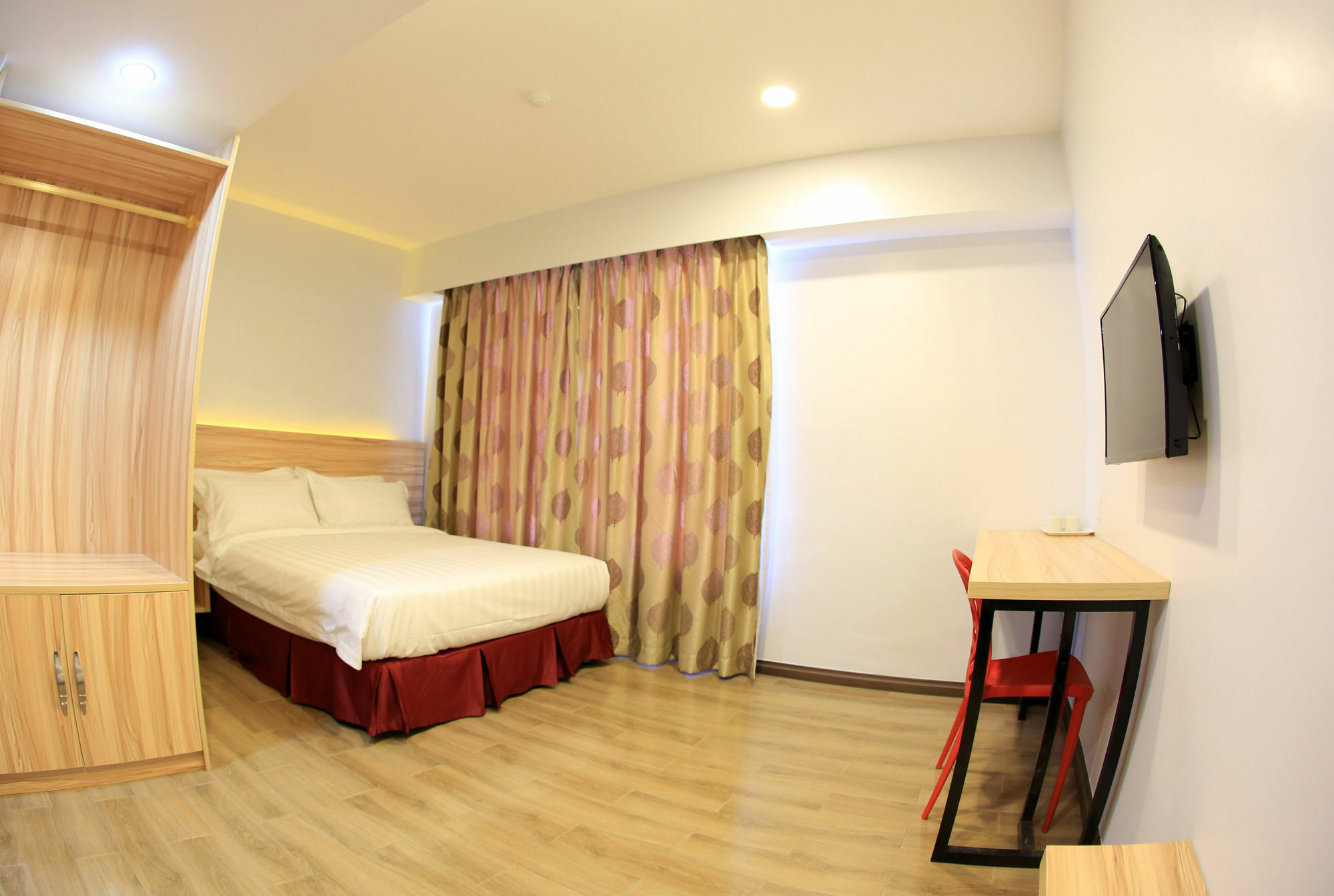 City Garden Hotel 타와우 외부 사진